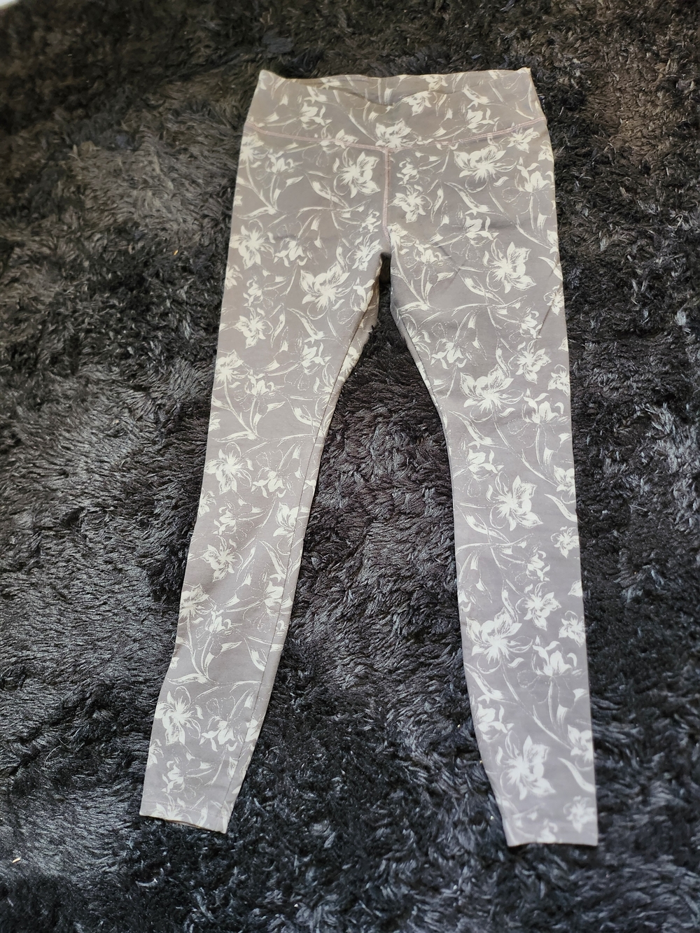 Pact  Organic Cotton Floral Print Leggings in Light Gray